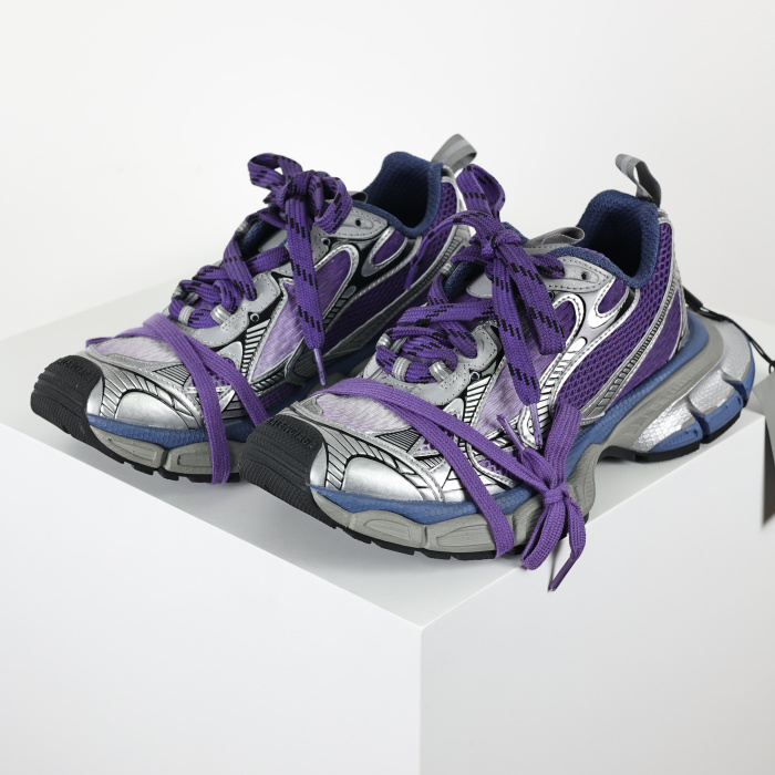Balenciaga 3xl Gradient Sneakers