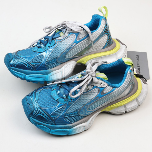 Balenciaga 3XL Toe Spray Sneakers Blue