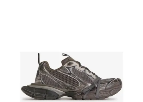 Balenciaga Worn-Out 3XL Sneakers in Barcelona