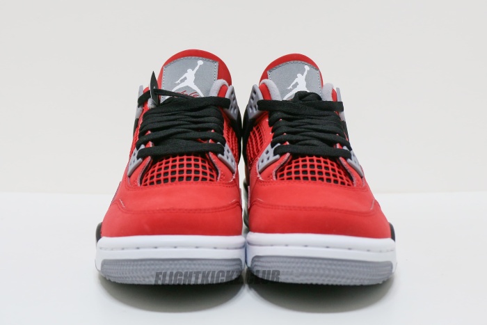 Air Jordan 4 Retro Toro GS 2026 (A1)