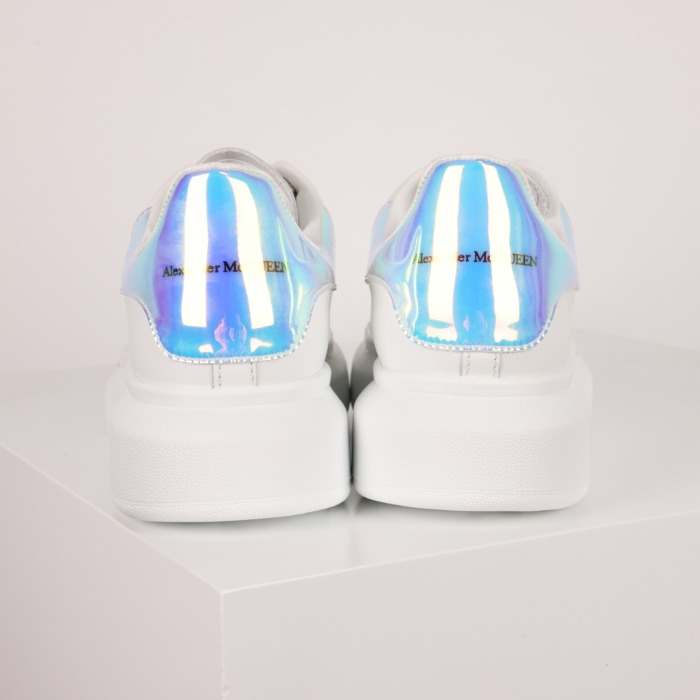Alexande* McQuee* Oversized Sneaker 'White Iridescent'