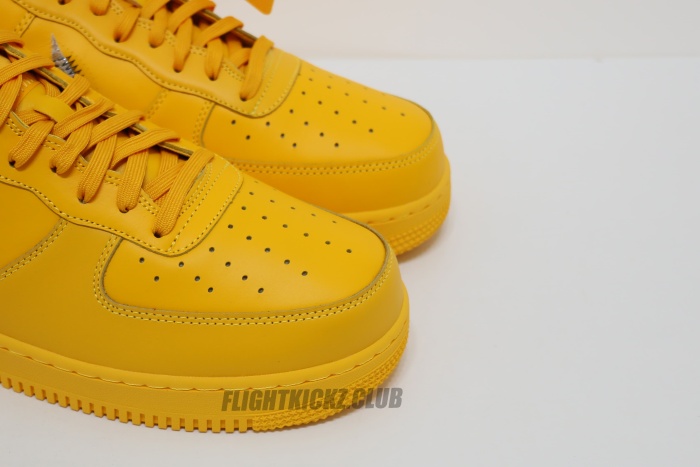 Off White x Air Force 1 “University Gold” 2021