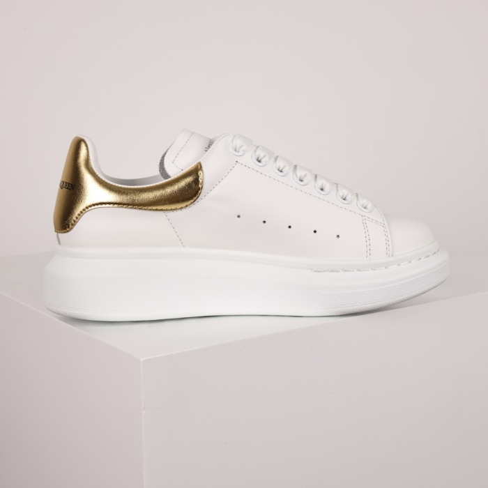 Alexande* McQuee* Oversized White  Gold