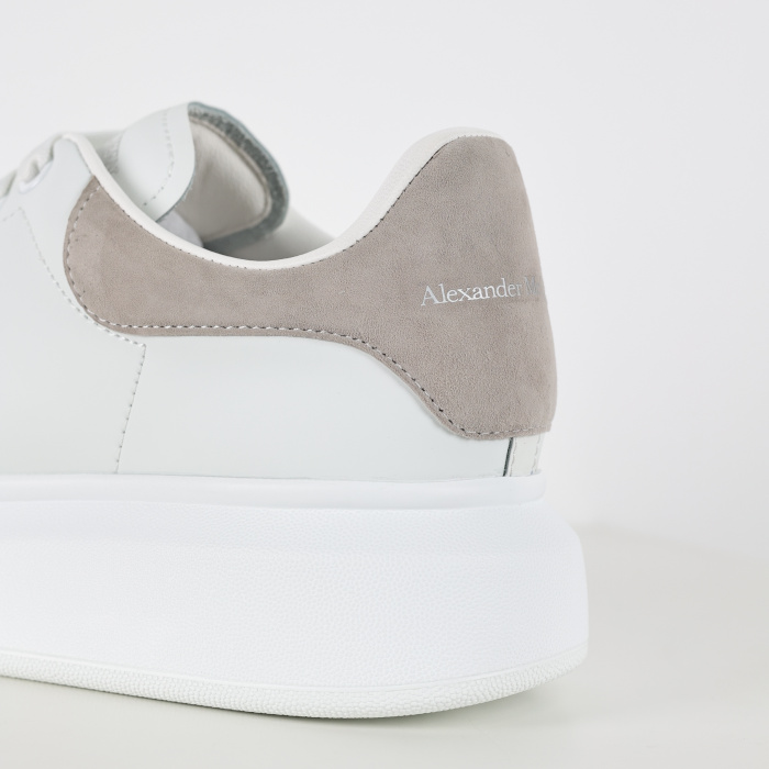 Alexande* McQuee* Oversized Sneaker 'White Patchouli' 2019