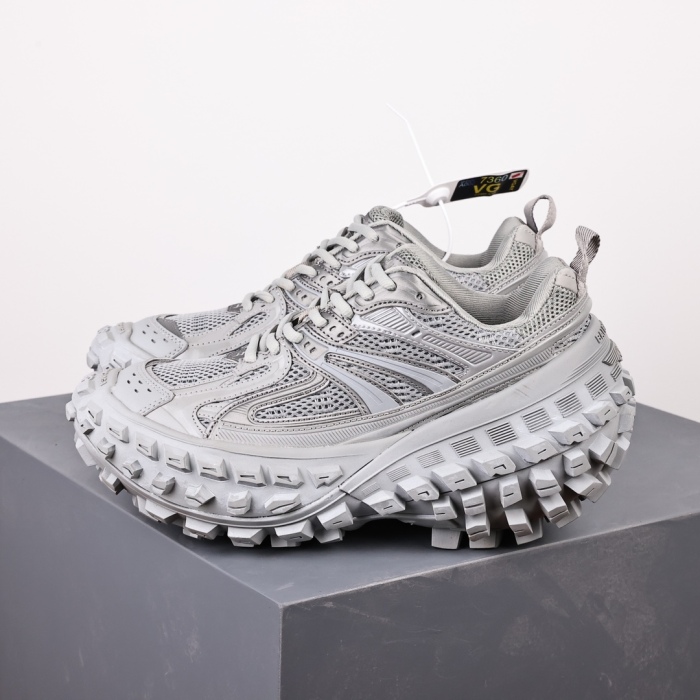 Balenciaga Defender grey chunky sneakers