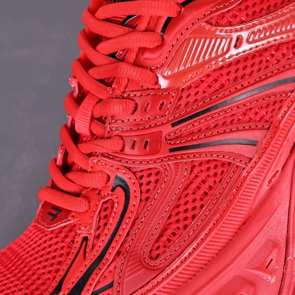 Balenciaga Bouncer Sneakers Red