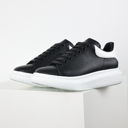 Alexander McQueen Oversized Sneaker 'Black White' 2019