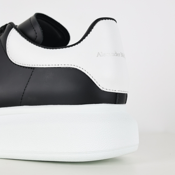 Alexander McQueen Oversized Sneaker 'Black White' 2019