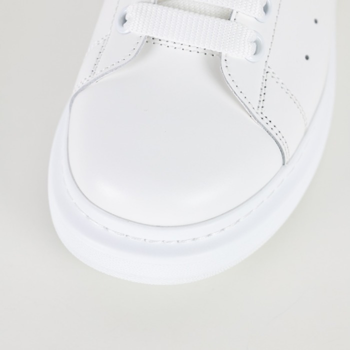 Alexande* McQuee* Oversized Sneaker 'Faded Heel - White Black Silver'