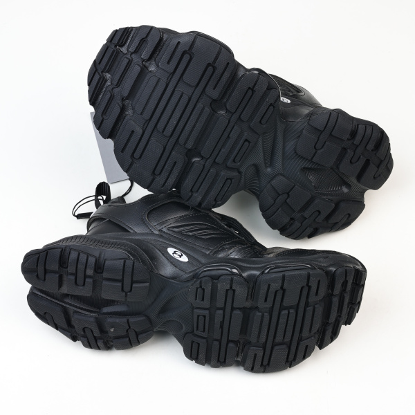 Balenciaga Cargo sneakers in black