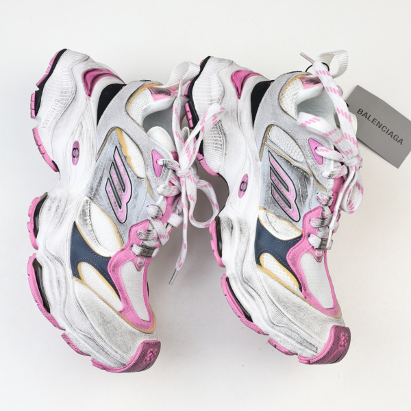 Balenciaga Wmns Cargo Sneaker in Grey Pink