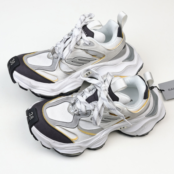 Balenciaga Cargo Sneakers in white and grey