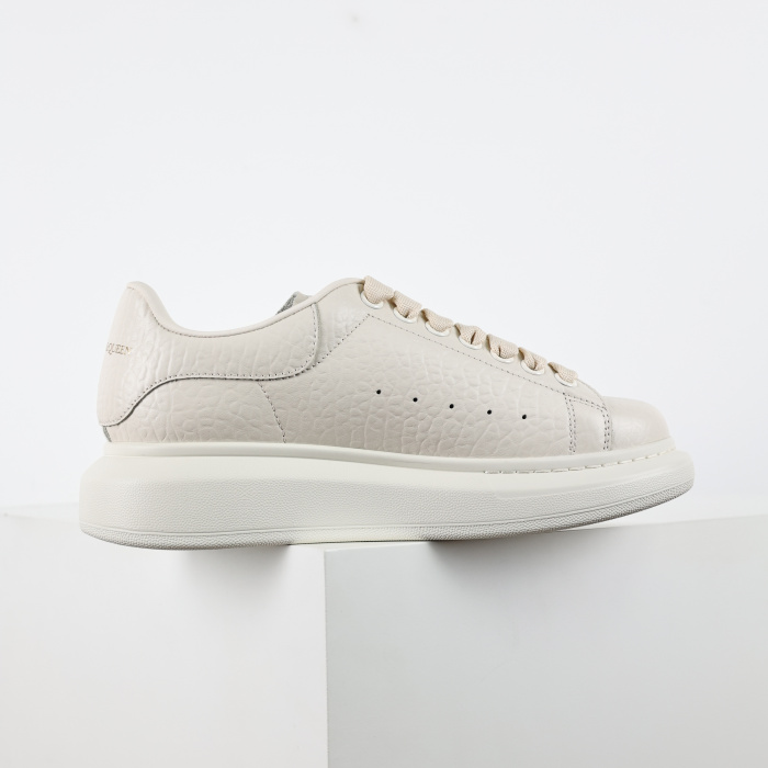 Alexande* McQuee* Lvory Leather Sneakers With Ivory Leather Heel New & Authentic