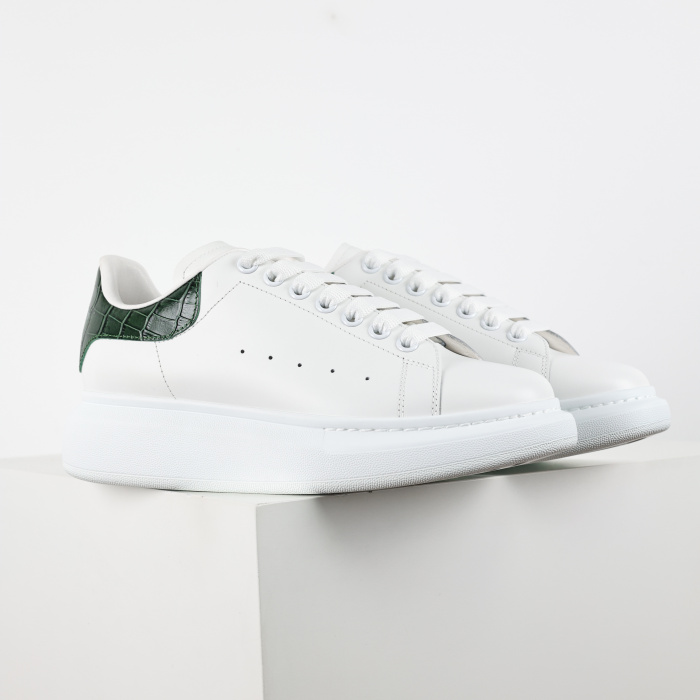 Alexande* McQuee* Oversized Sneaker 'White Forest Green Crocodile'
