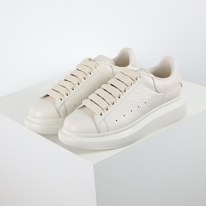 Alexande* McQuee* Lvory Leather Sneakers With Ivory Leather Heel New & Authentic