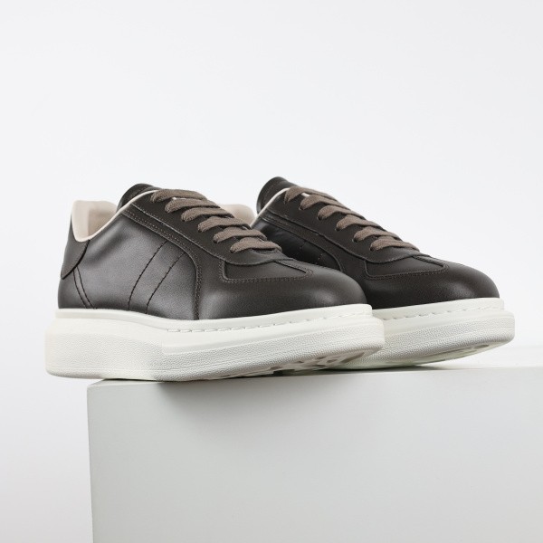 Alexande* McQuee* Oversized Retro Dark Brown