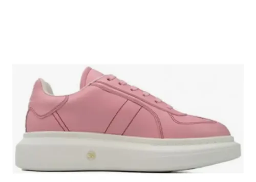 Alexande* McQuee* Oversized Retro Sneaker
