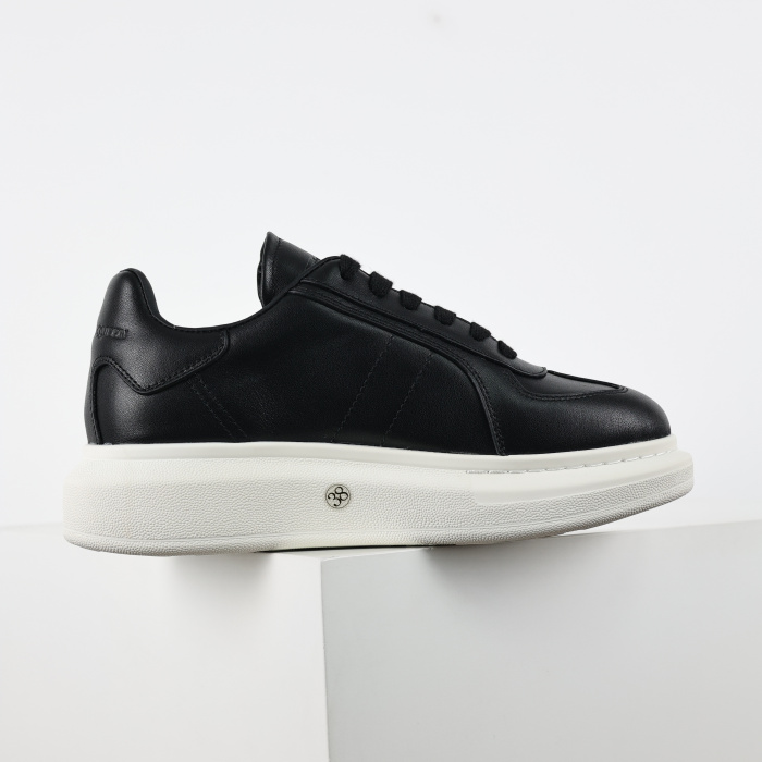 Alexande* McQuee* Oversized Retro Black White