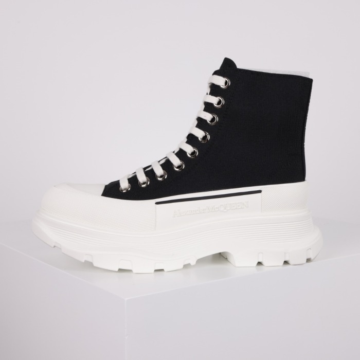 Alexande* McQuee* Tread Slick Boots 'Black White'