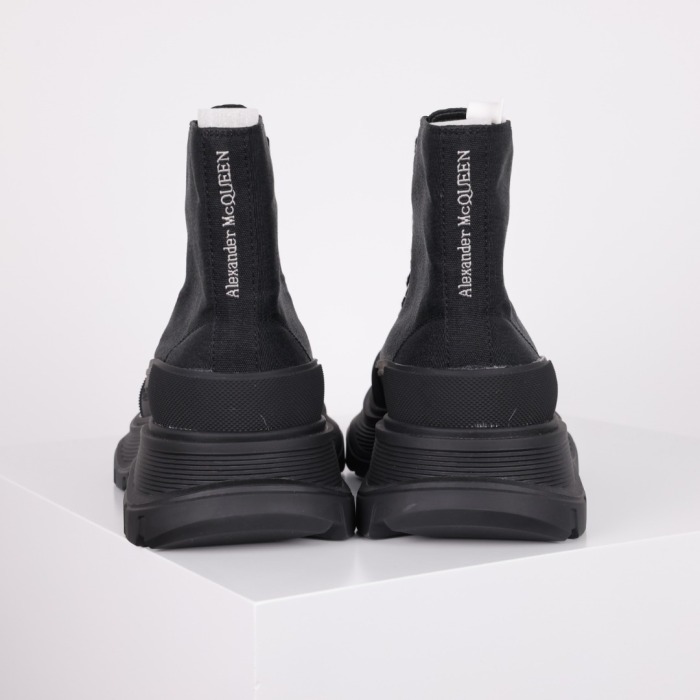 Alexande* McQuee* Wmns Tread Slick Boot 'Black'