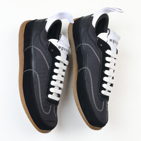 Alexande* McQuee* EC1 sneakers Black