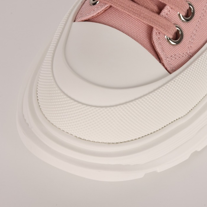 Alexande* McQuee* Wmns Tread Slick Lace Up 'Magnolia'