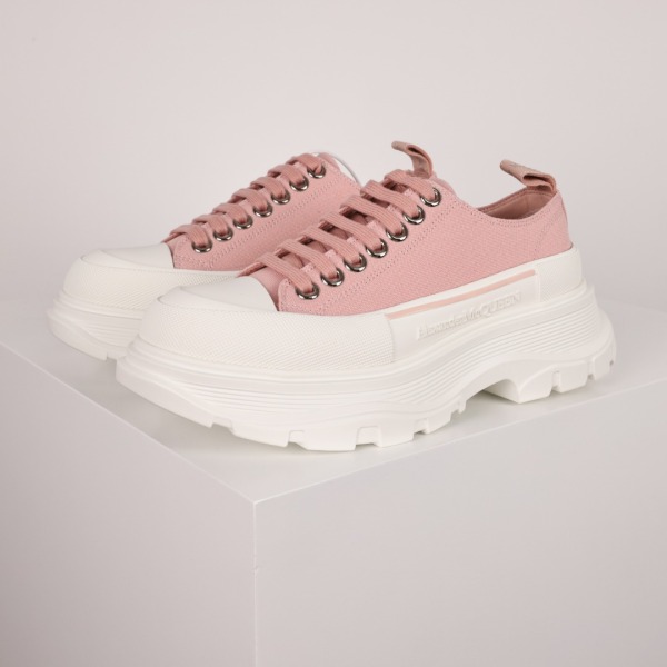 Alexande* McQuee* Wmns Tread Slick Lace Up 'Magnolia'