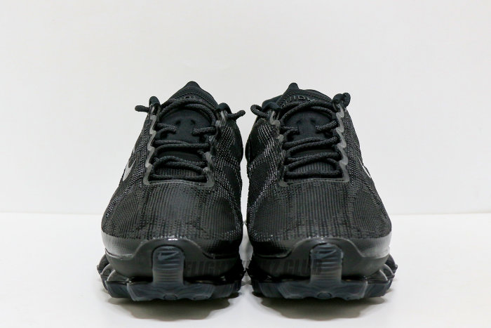 Nike Air Liquid Max Triple Black