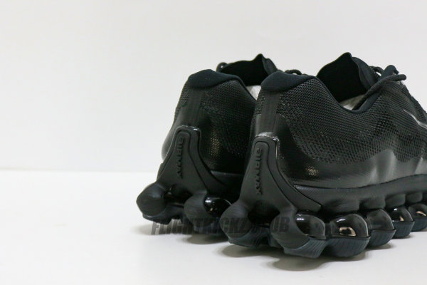 Nike Air Liquid Max Triple Black