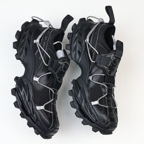 Balenciaga Hike Sneaker in Black