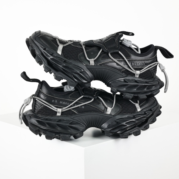 Balenciaga Hike Sneaker in Black