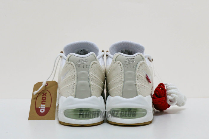 Levi's x Nike Air Max 95 OG 'Light Orewood Brown'（A1）