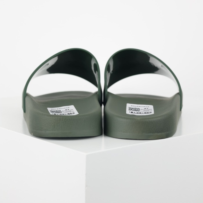 Balenciaga Pool Slides 'Green'