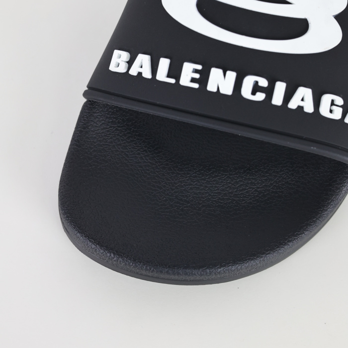 Balenciaga Pool Slide Sandal Black