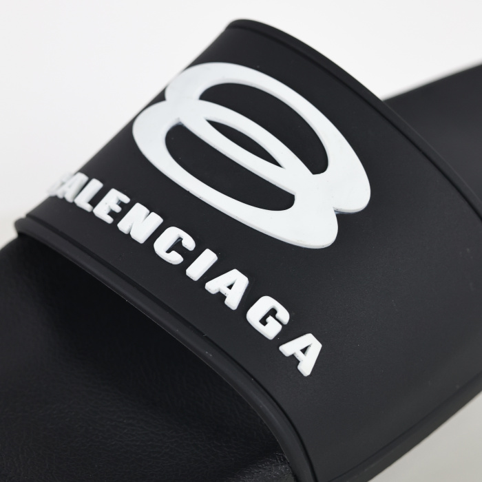 Balenciaga Pool Slide Sandal Black