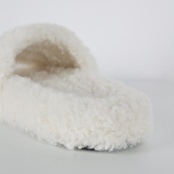 Balenciaga Furry Slides 'White'
