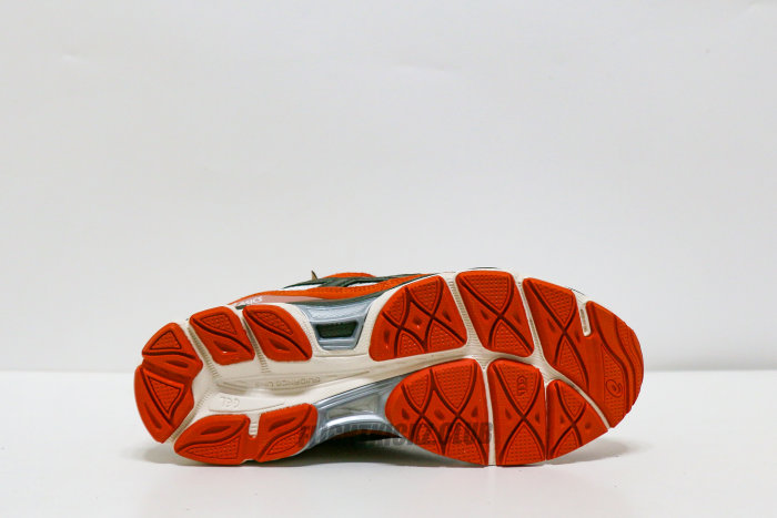 ASICS Gel-NYC Oatmeal Forest Green Orange