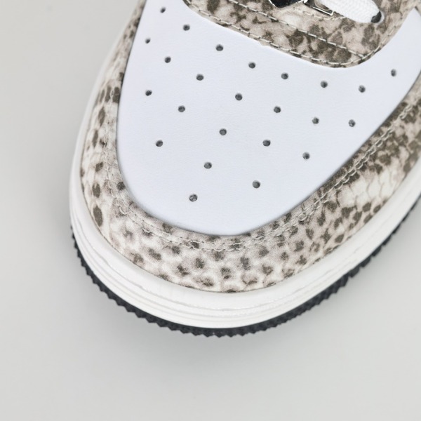 Bapesta 'Beige Snakeskin'
