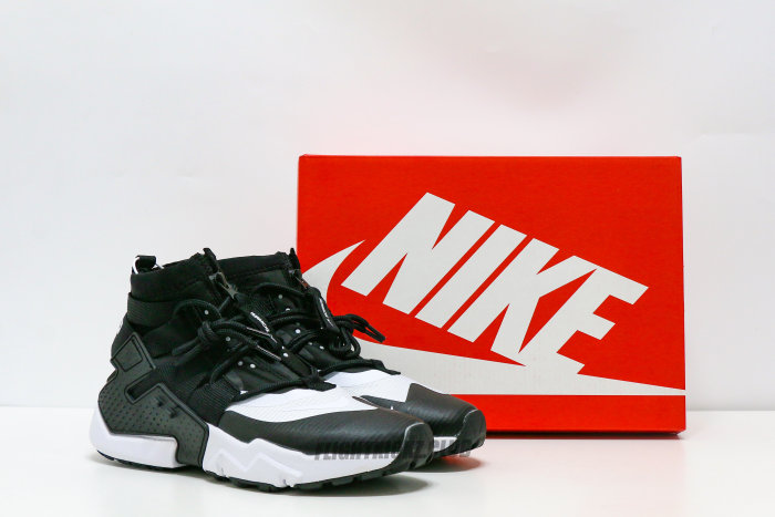 Nike Air Huarache Gripp Black White