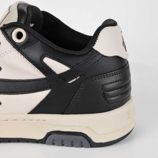 OFF-WHITE Out Of Office Black Browm