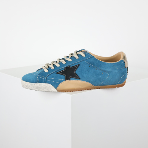 Golden G00se True-Star in teal suede with black star and cream heel tab
