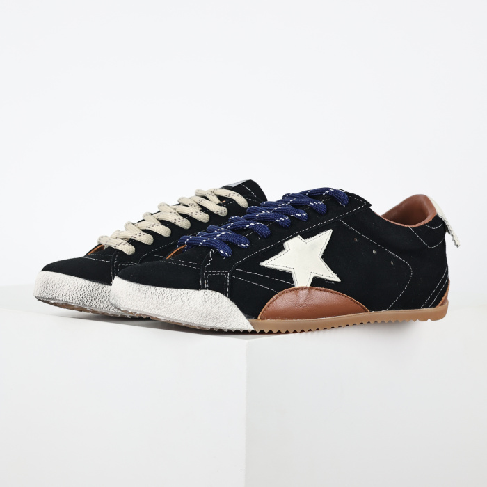 Golden G00se True-Star dark blue suede with white nappa leather star and heel tab