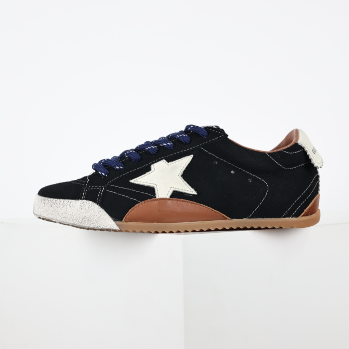 Golden G00se True-Star dark blue suede with white nappa leather star and heel tab
