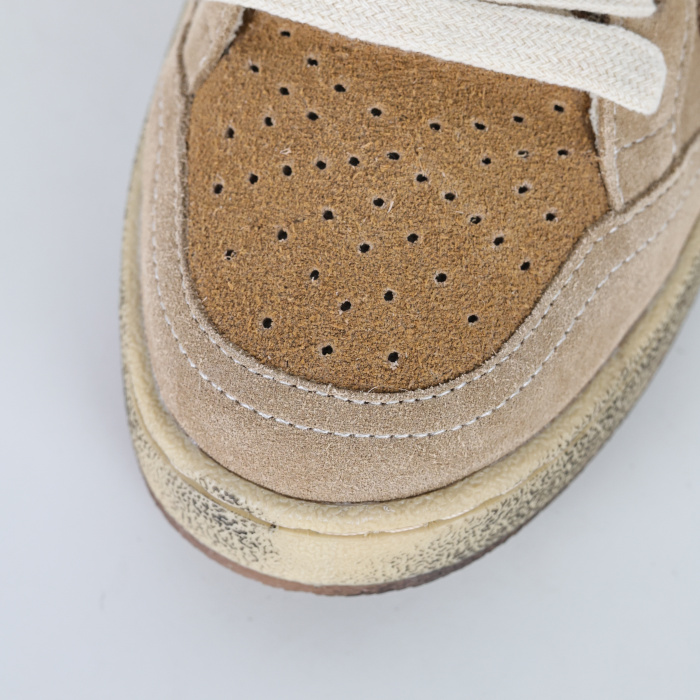 Golden G00se Super Star taupe full suede tonal star
