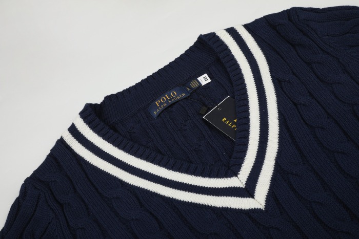 R@lph Lauren V‑Neck Cable‑Knit Preppy Style Pullover Sweater