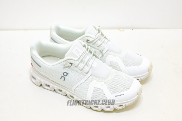 On Cloud 6 Triple White