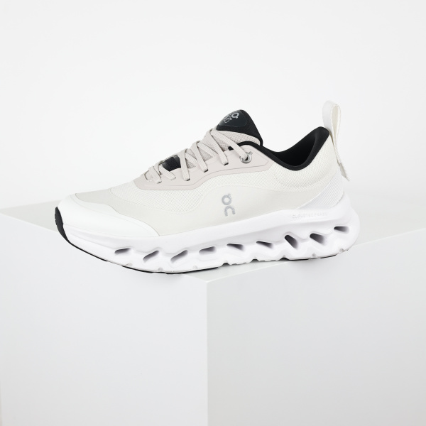 On Running Cloudtilt 2 L0EWE Sand White