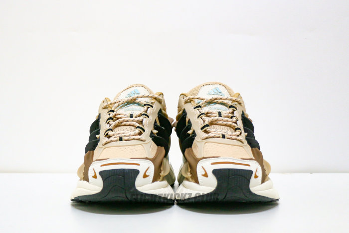 Pharrell Williams x adidas Adistar Jellyfish Crystal Sand
