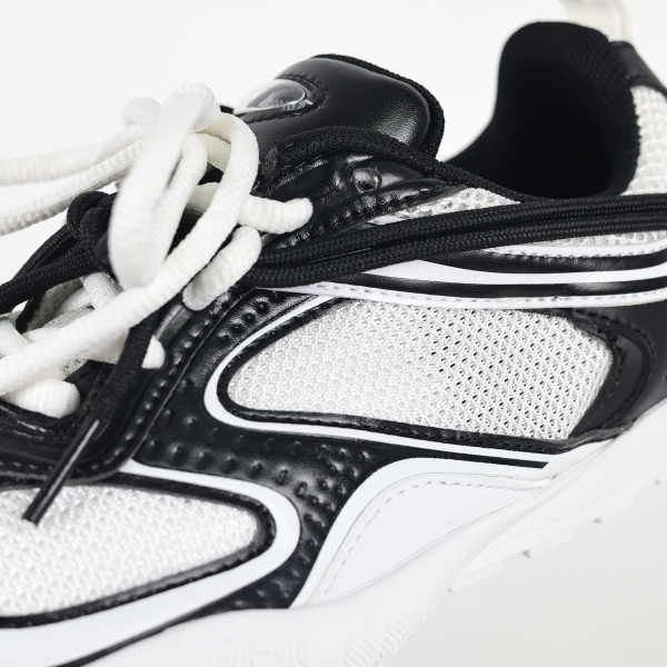 Balenciag* Radar Sneaker White Black