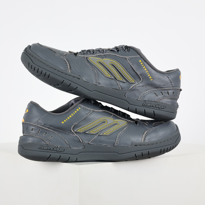Balenciag* Hamptons Sneaker Worn-Out Grey Yellow